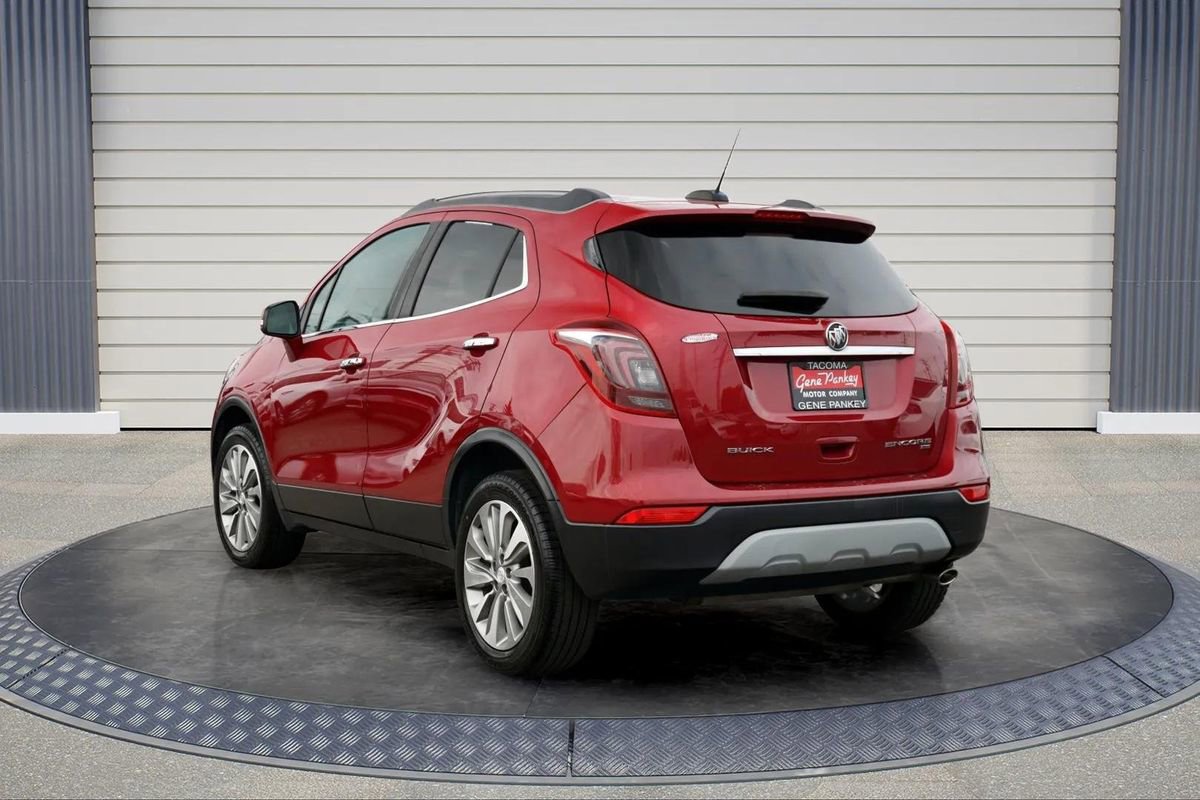 Used 2017 Buick Encore Essence image 5