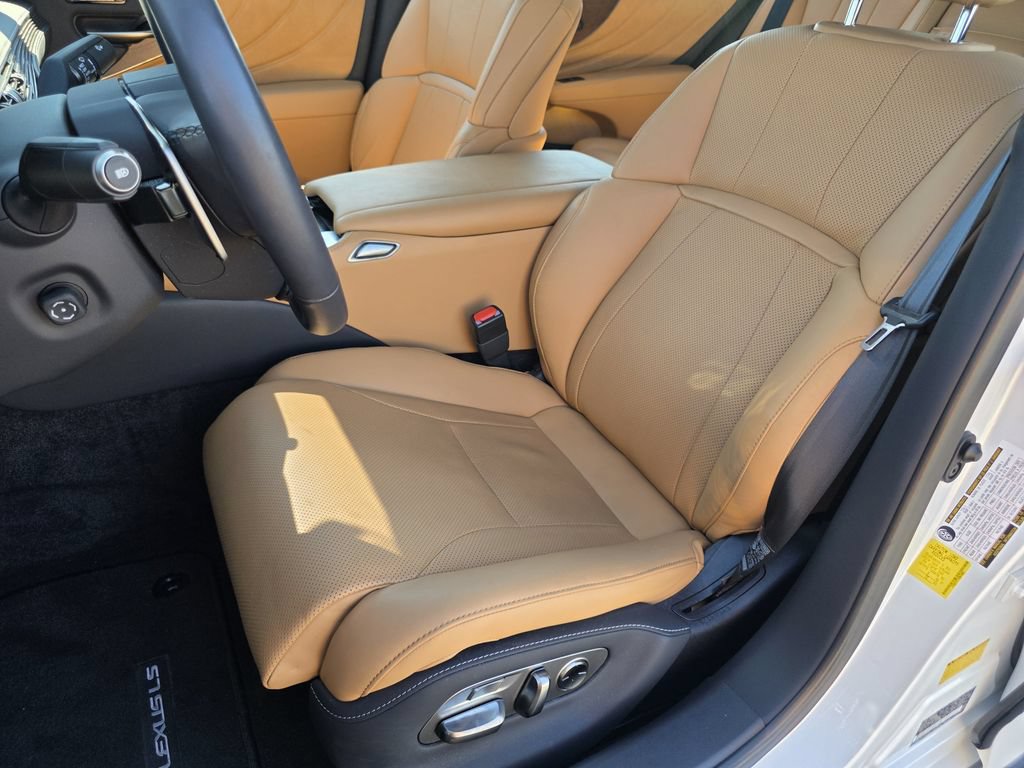 Certified 2024 Lexus LS 500 RWD image 18