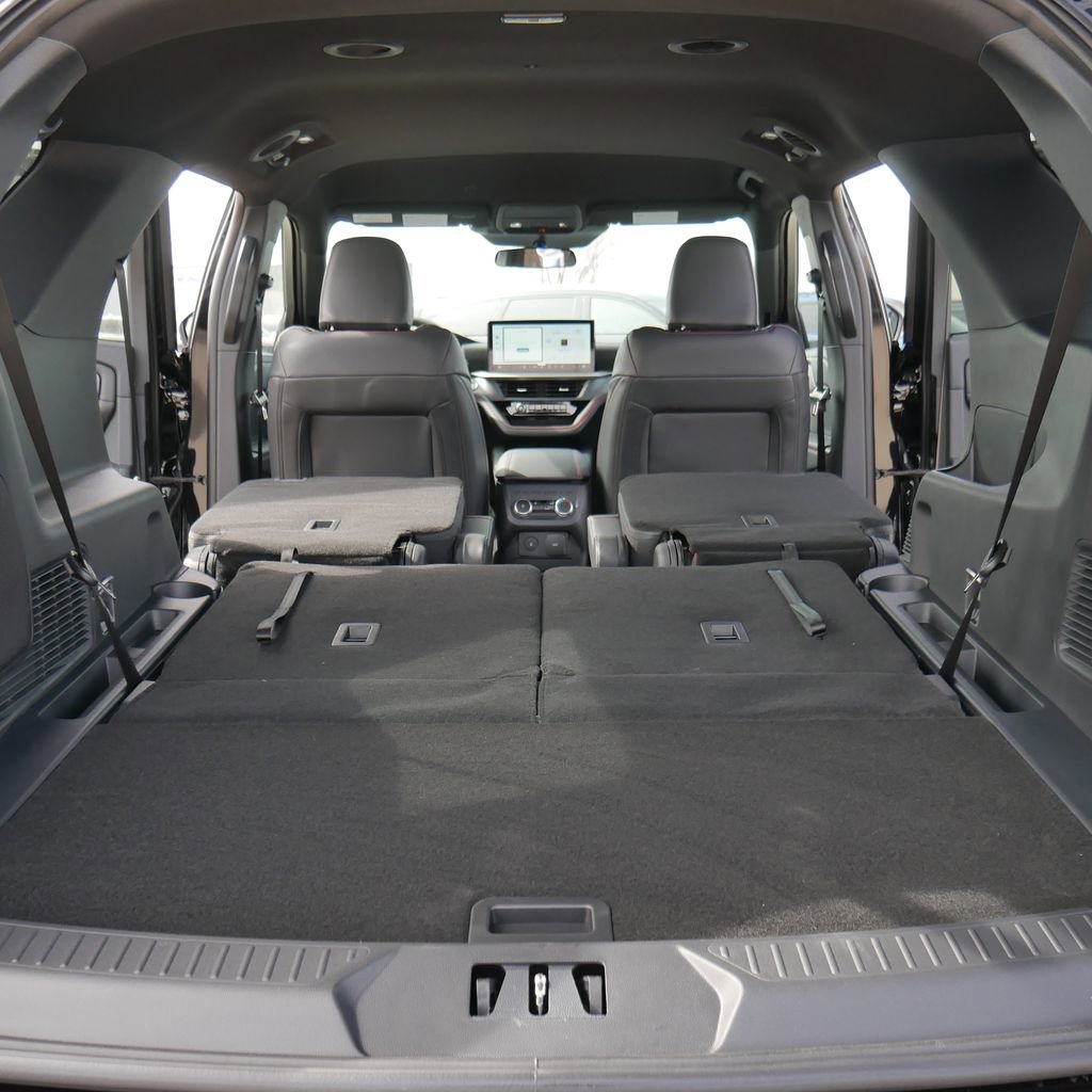 New 2026 Ford Explorer ST-Line image 21