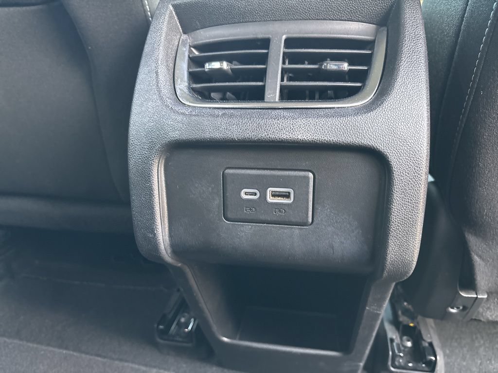 Used 2025 Chevrolet Blazer LT FWD image 20