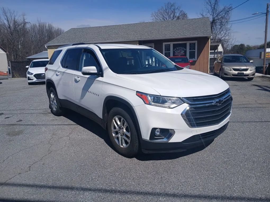 Used 2018 Chevrolet Traverse LT AWD/4WD image 3