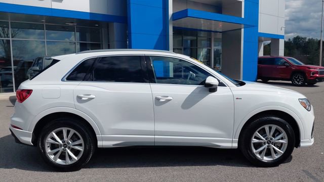 Used 2025 Audi Q3 2.0T Premium AWD/4WD image 3