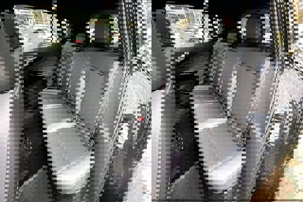 Certified 2023 Volkswagen ID.4 Pro S Plus image 19