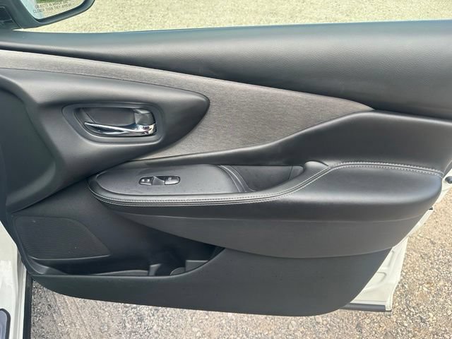 Used 2019 Nissan Murano SV AWD/4WD image 39