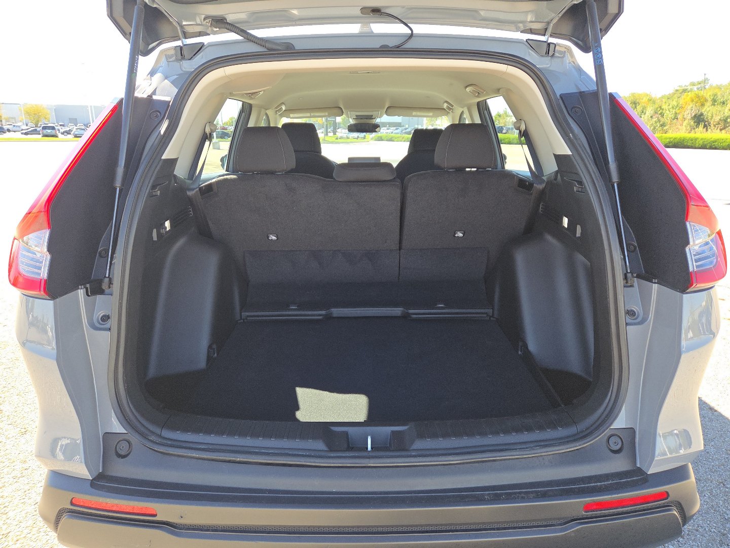 Used 2024 Honda CR-V LX image 13