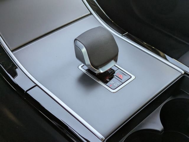 New 2026 Land Rover Range Rover Evoque S image 9