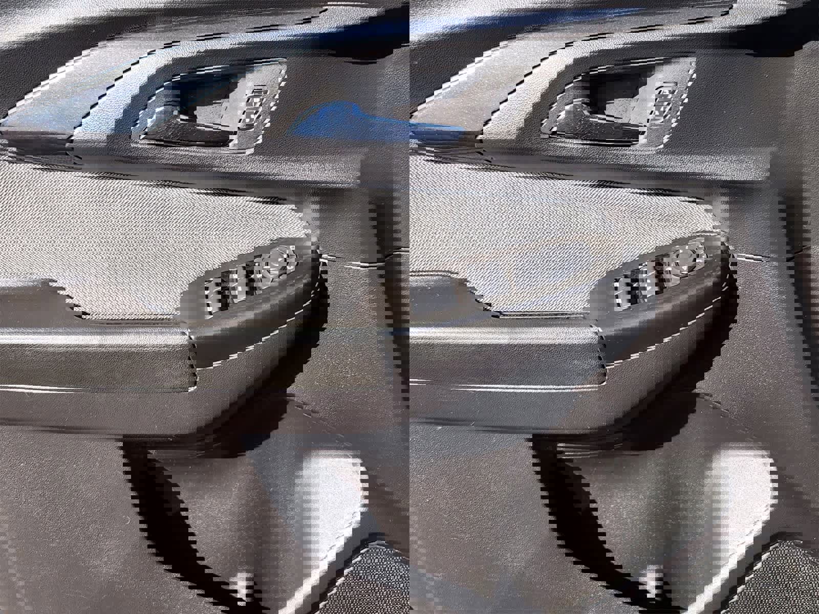 Used 2023 Chevrolet TrailBlazer LT w/ Convenience Package image 22