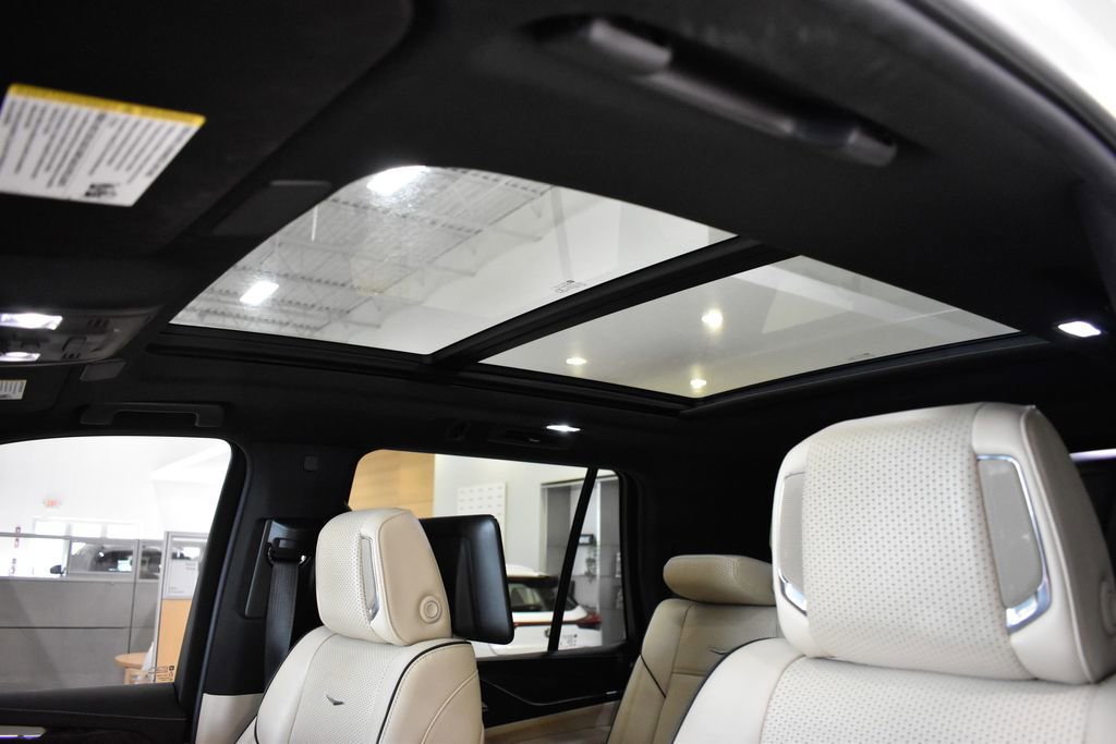 Used 2021 Cadillac Escalade Premium Luxury w/ Driver Assist Tech Package AWD/4WD image 38