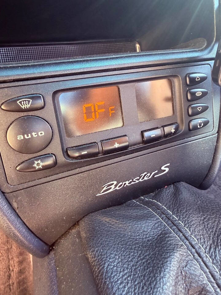 Used 2002 Porsche Boxster S image 16