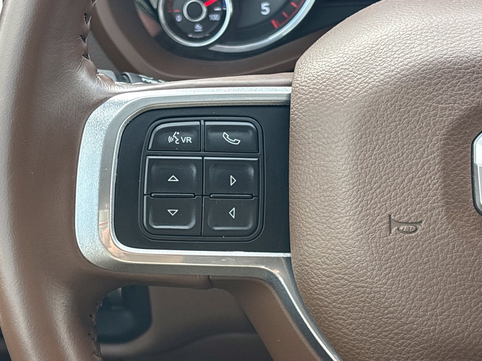 Used 2022 RAM 2500 Laramie AWD/4WD image 29