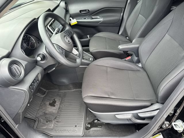 New 2025 Nissan Kicks Play S FWD image 14