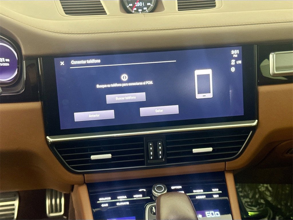 Used 2022 Porsche Cayenne Turbo image 14