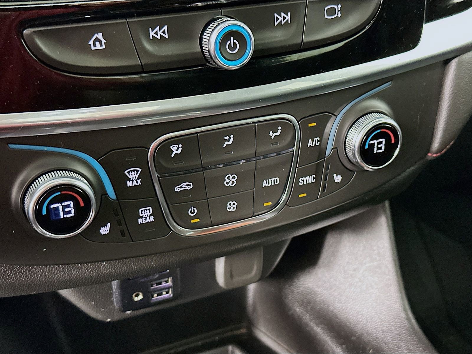 Used 2023 Chevrolet Traverse RS w/ LPO, Floor Liner Package image 17