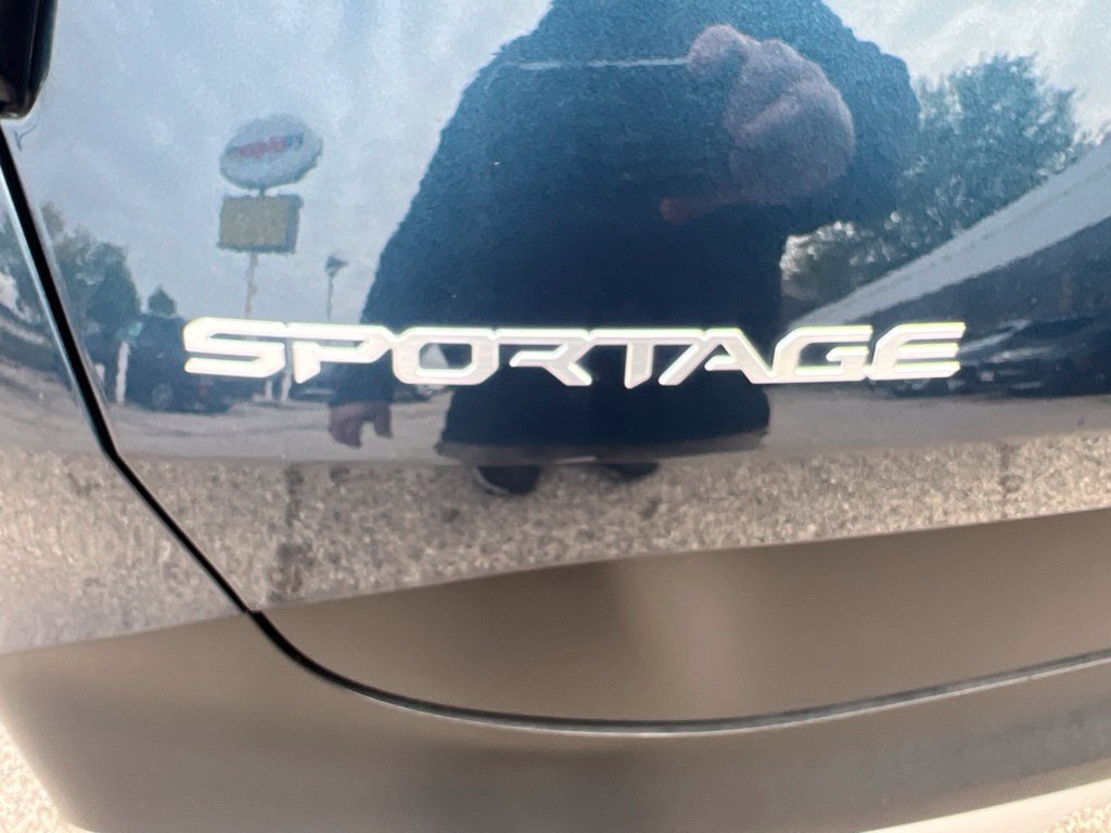 Certified 2025 Kia Sportage EX AWD/4WD image 30
