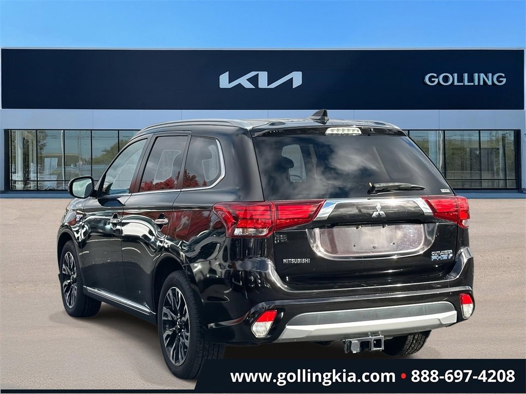 Used 2018 Mitsubishi Outlander SEL image 4