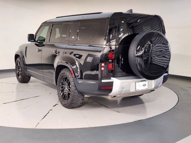 Used 2023 Land Rover Defender 130 SE image 6