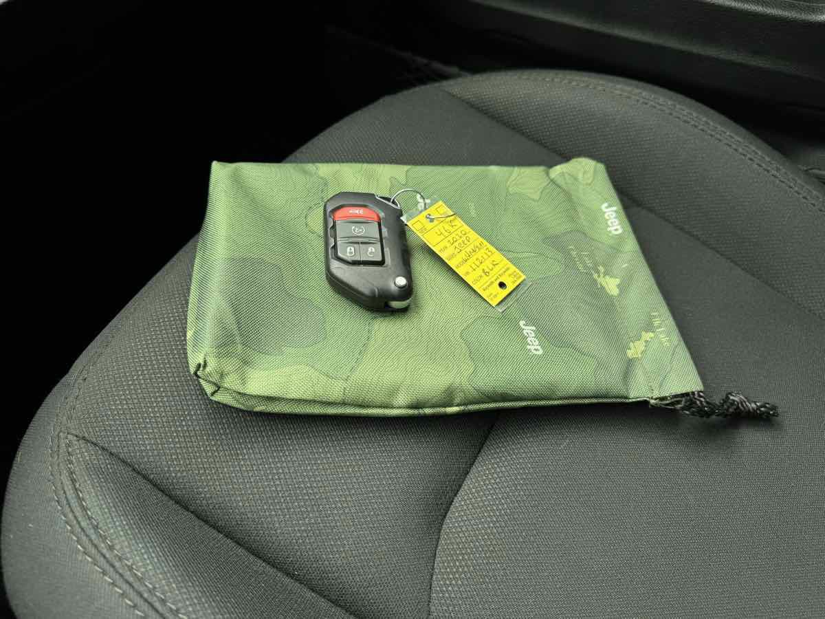 Used 2020 Jeep Wrangler Unlimited Sport S image 33