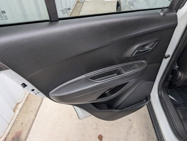 Used 2015 Chevrolet Trax LTZ image 24