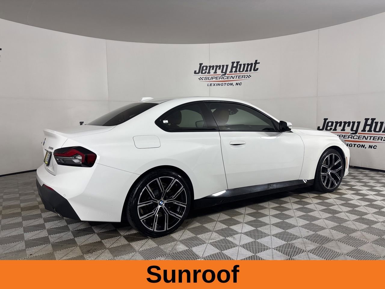 Used 2023 BMW 230i xDrive Coupe w/ Premium Package image 5