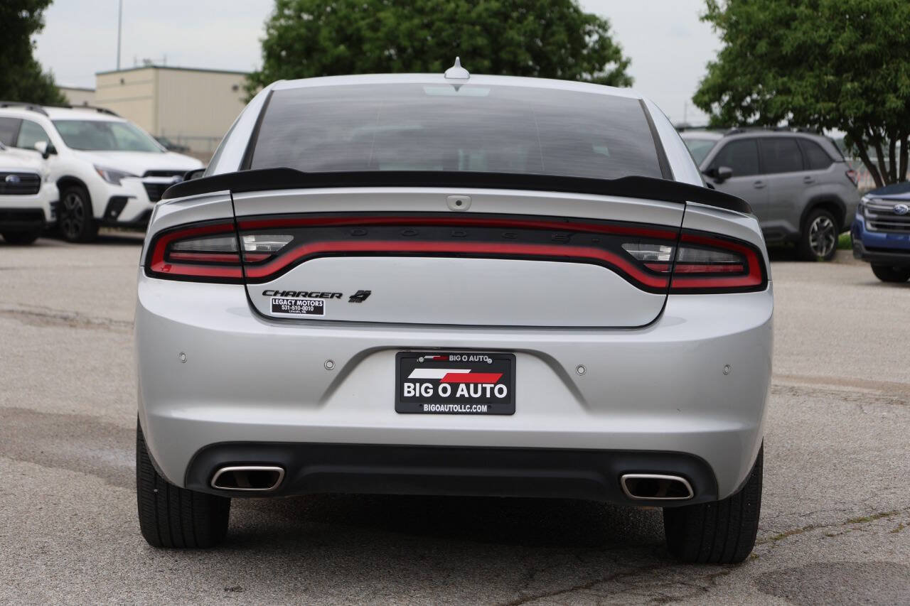 Used 2023 Dodge Charger SXT w/ Blacktop Package AWD/4WD image 10