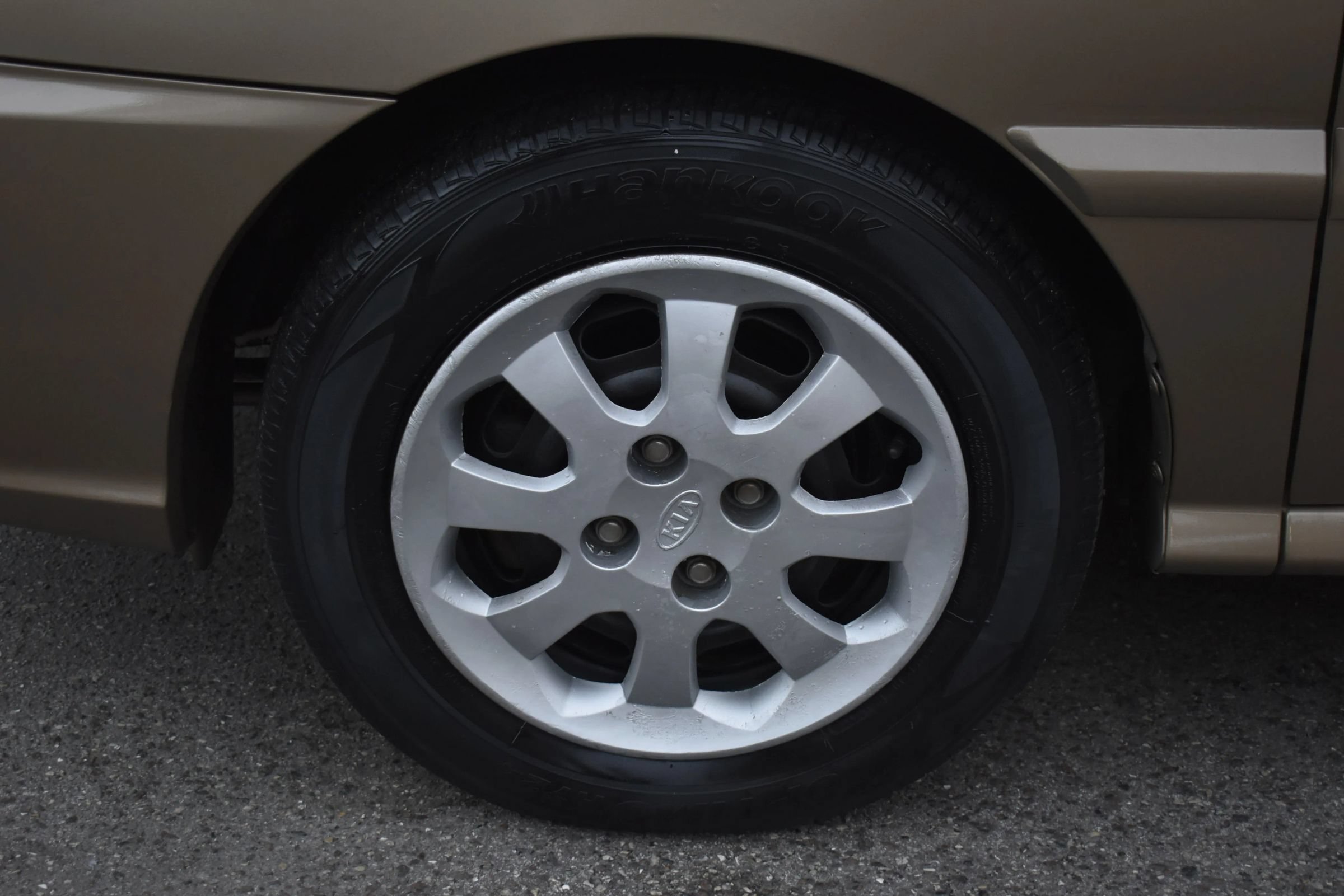 Used 2005 Kia Rio Sedan FWD image 24