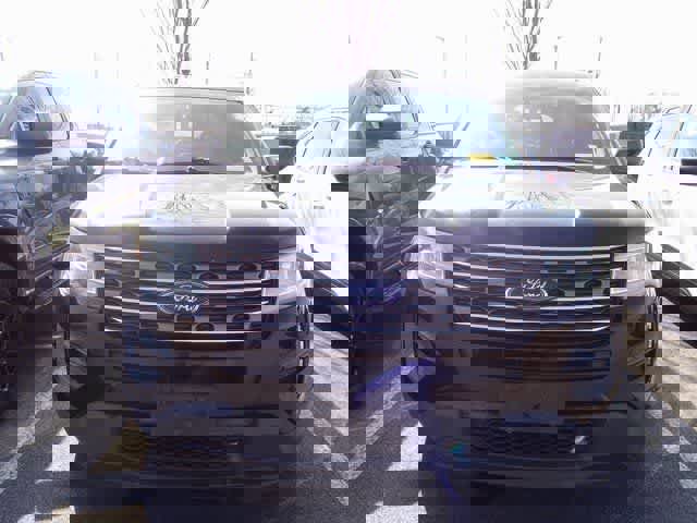 Used 2017 Ford Explorer FWD image 2