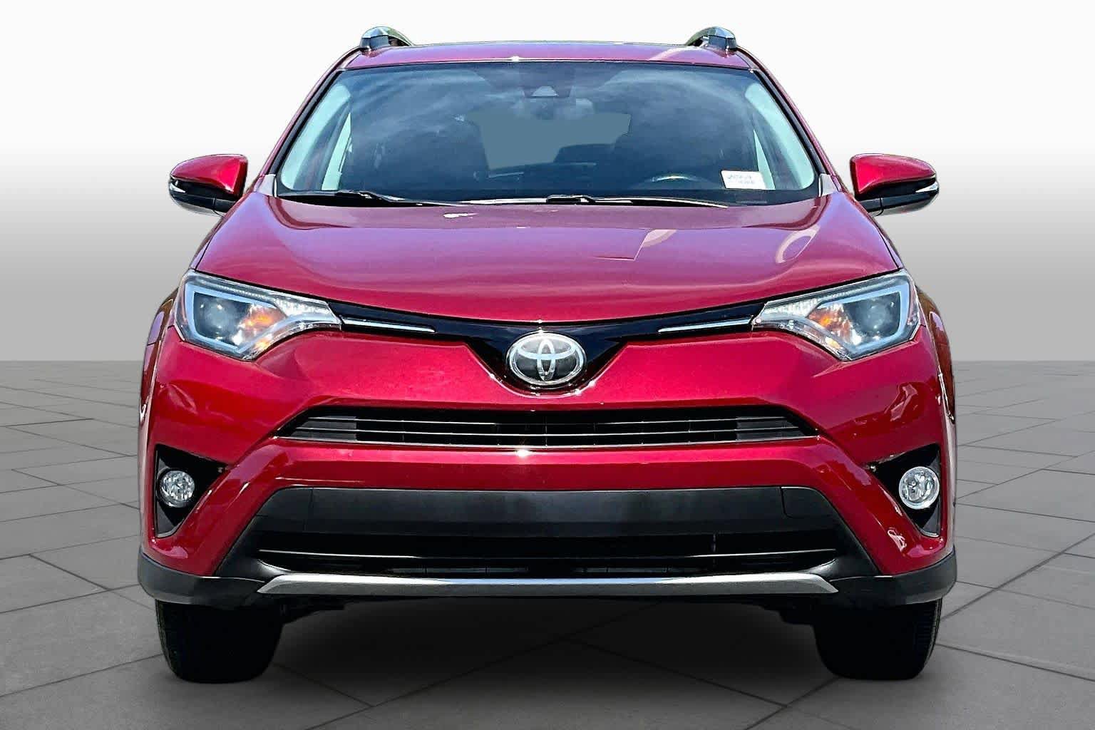 Used 2018 Toyota RAV4 XLE FWD image 4