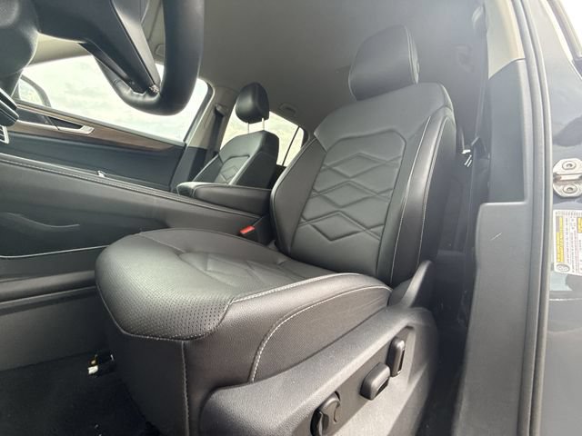 Used 2026 Volkswagen Atlas SE AWD/4WD image 11