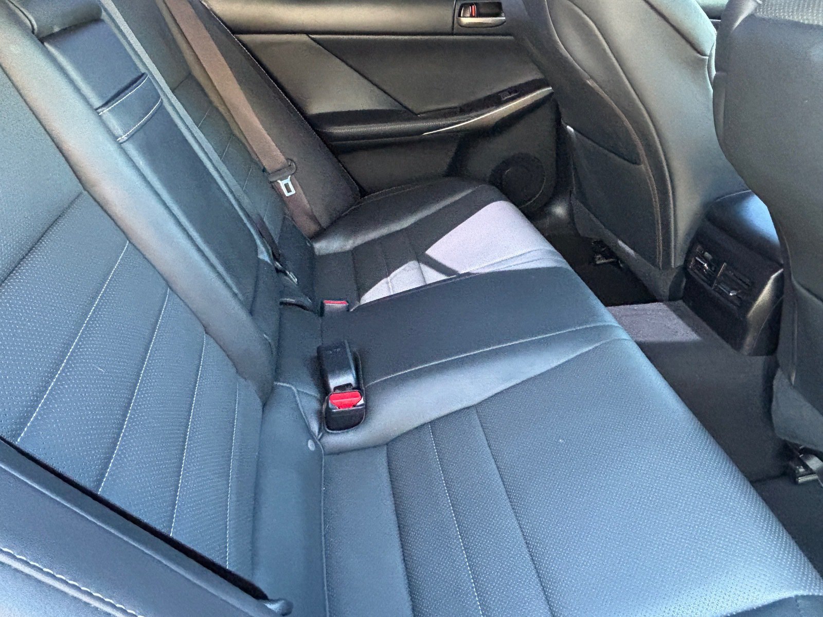 Used 2020 Lexus IS 350 F Sport w/ F Sport Package RWD image 30