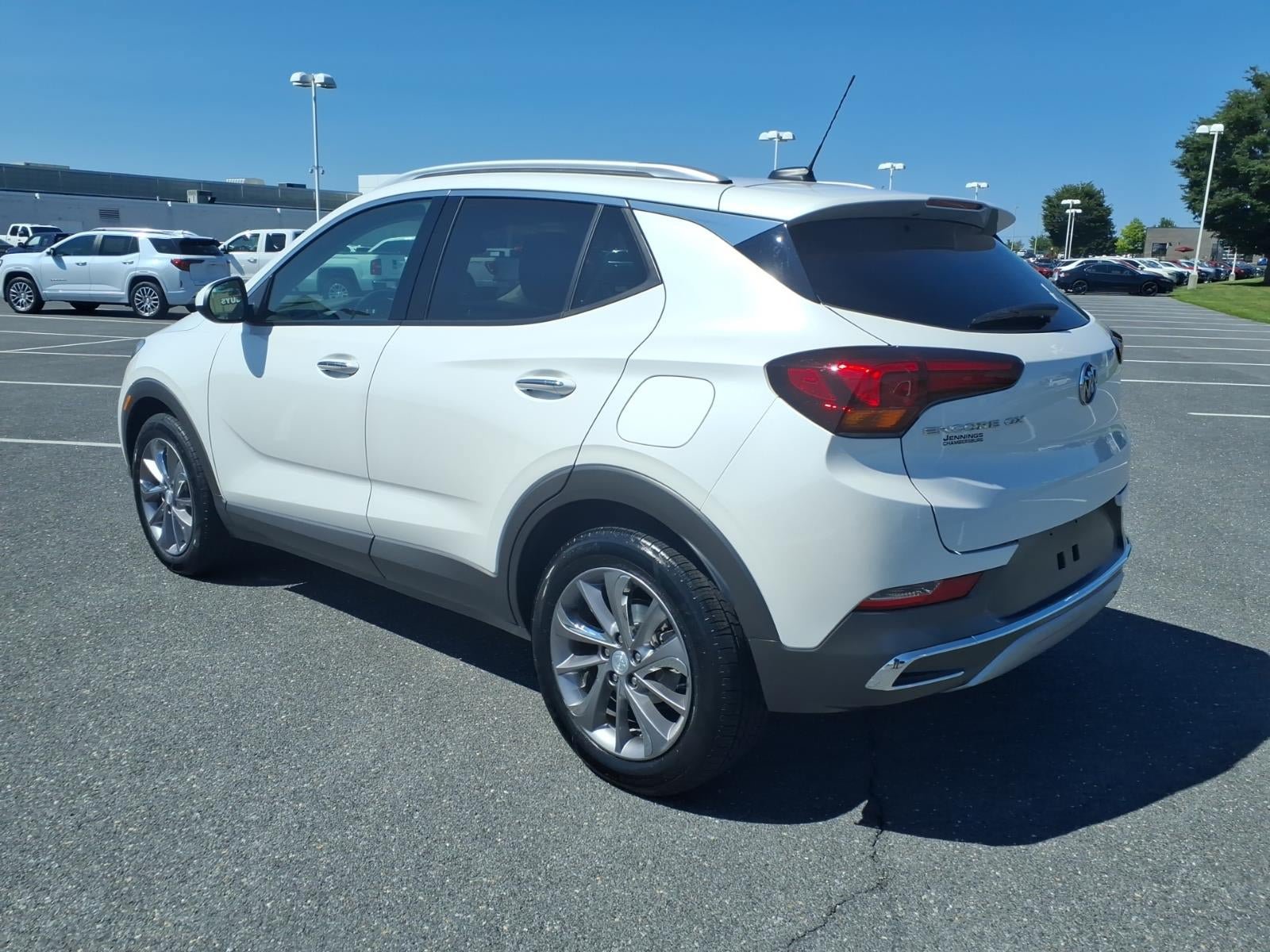 Certified 2022 Buick Encore GX Essence w/ Experience Buick Package FWD image 6