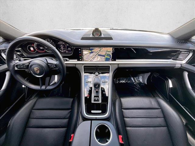 Used 2023 Porsche Panamera 4 Platinum Edition image 16