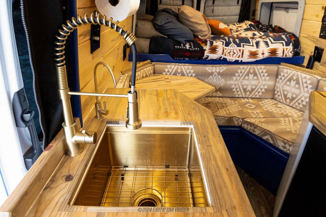 Used 2021 Mercedes-Benz Sprinter 2500 image 57