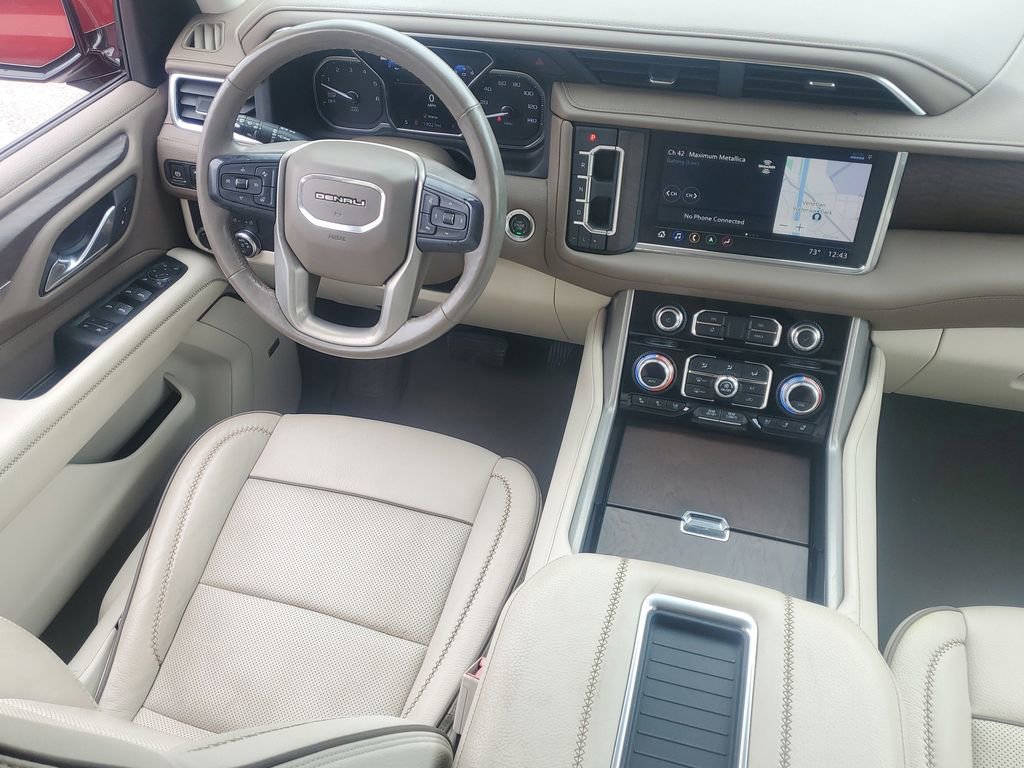 Used 2021 GMC Yukon Denali w/ Denali Premium Package RWD image 18