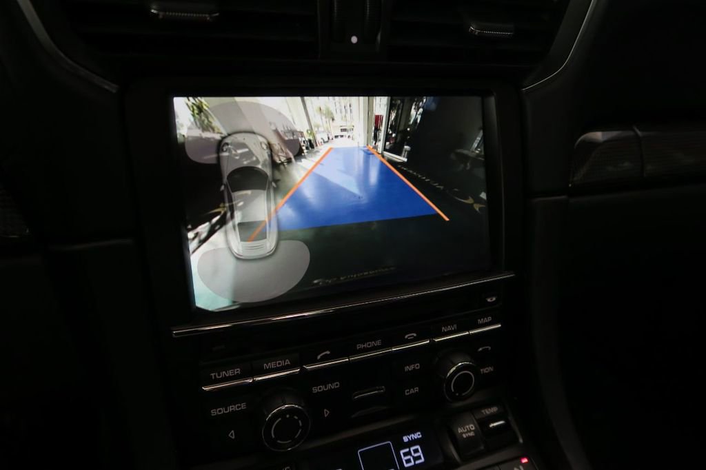 Used 2016 Porsche 911 Carrera 4 GTS image 31