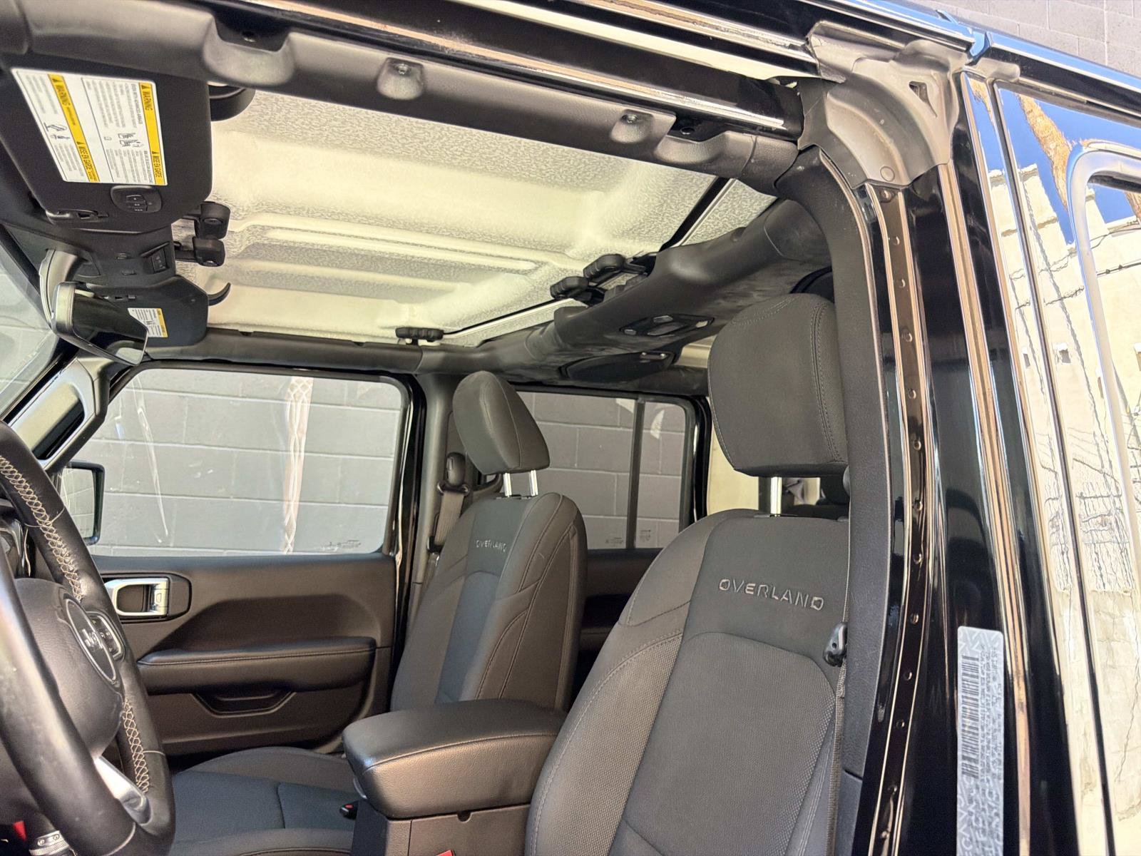 Used 2020 Jeep Gladiator Overland AWD/4WD image 15