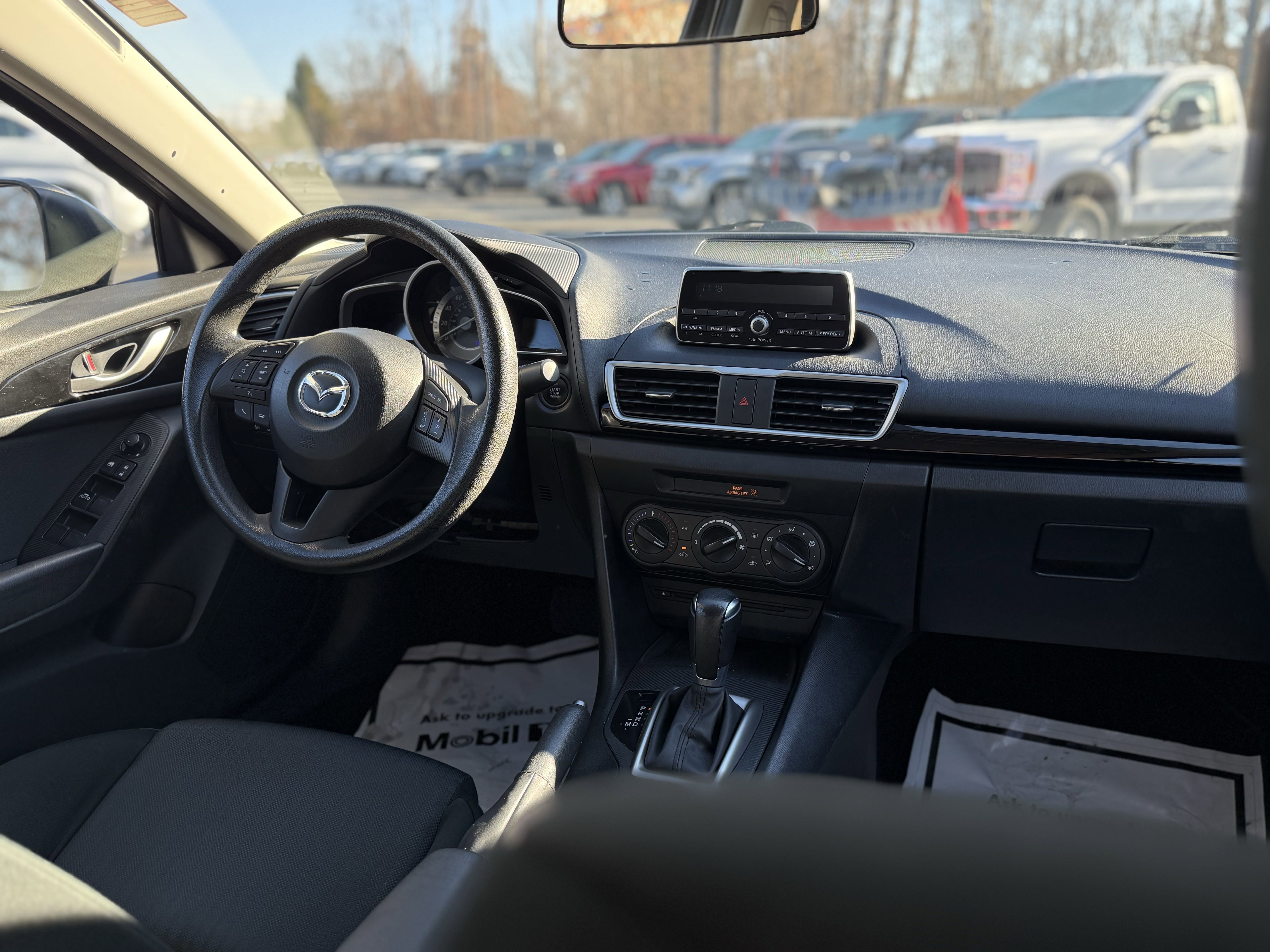 Used 2014 MAZDA MAZDA3 i Sport image 12