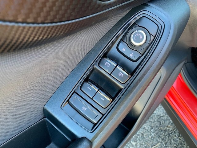 Used 2022 Subaru Crosstrek 2.0i Premium w/ Moonroof Package image 23