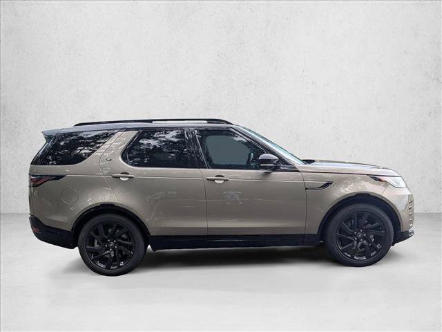 Used 2023 Land Rover Discovery HSE R-Dynamic AWD/4WD image 4