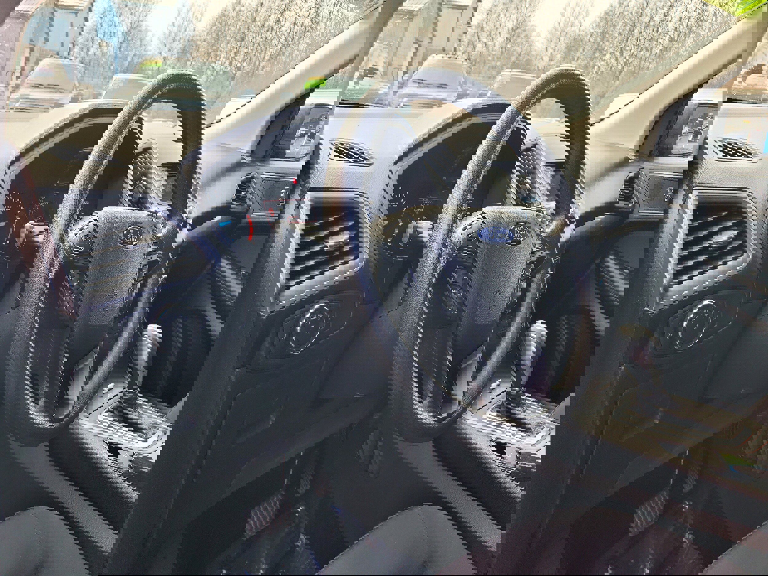 Used 2016 Ford Edge SE image 8