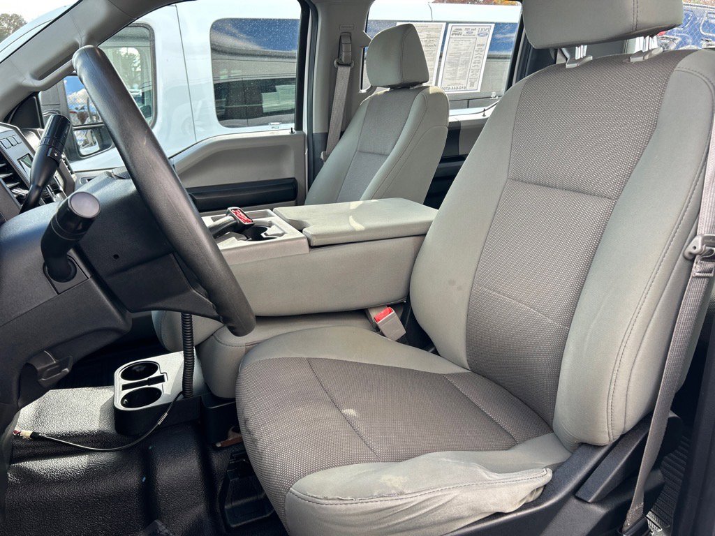 Used 2019 Ford F350 XL w/ Power Equipment Group image 9