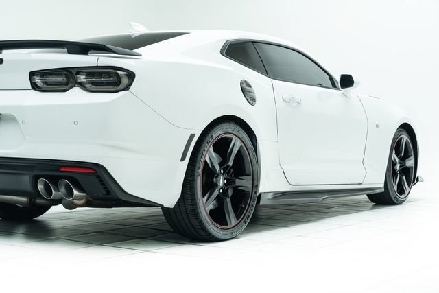 Used 2019 Chevrolet Camaro SS RWD image 13