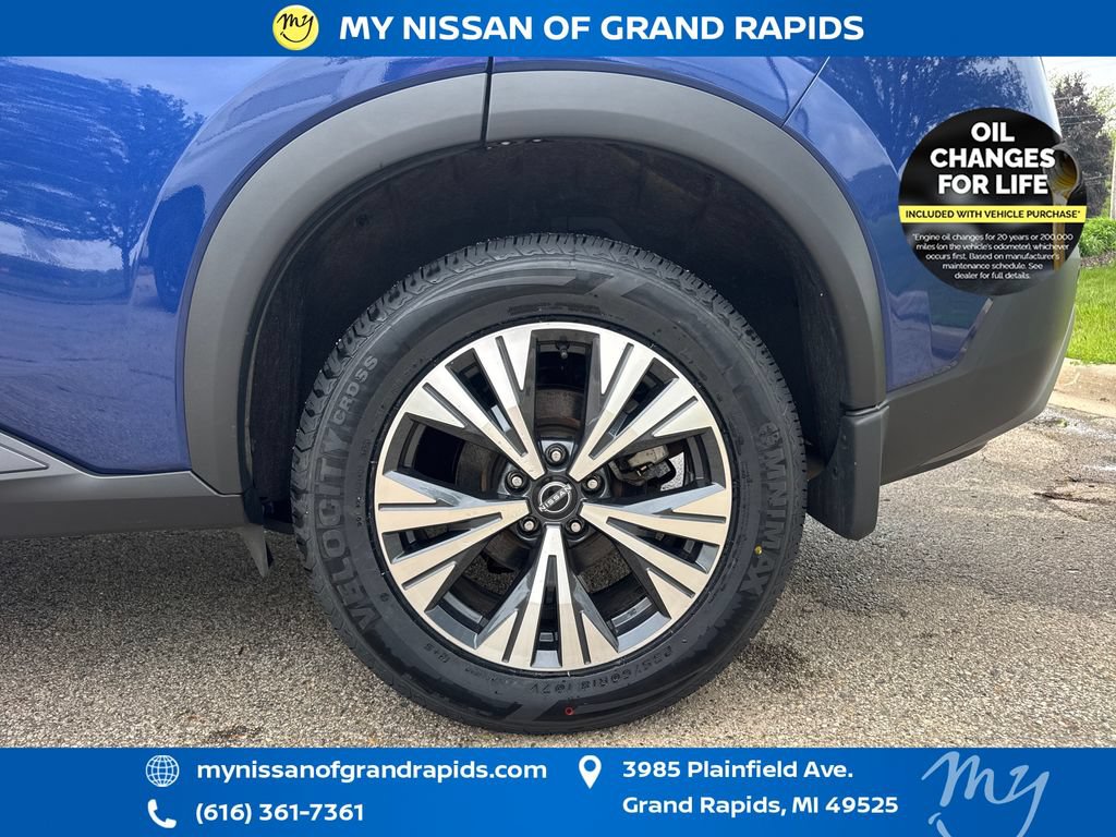 Used 2023 Nissan Rogue SV AWD/4WD image 32
