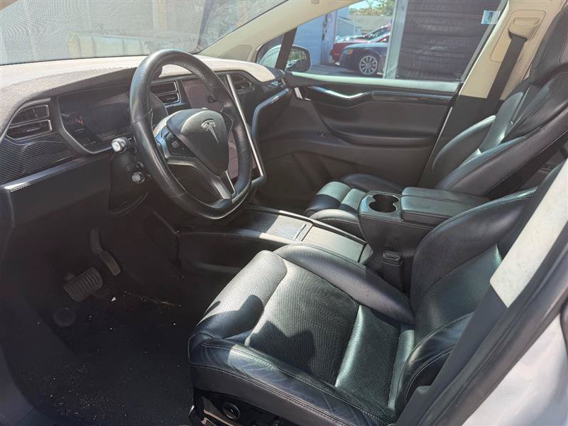 Used 2016 Tesla Model X 90D AWD/4WD image 5