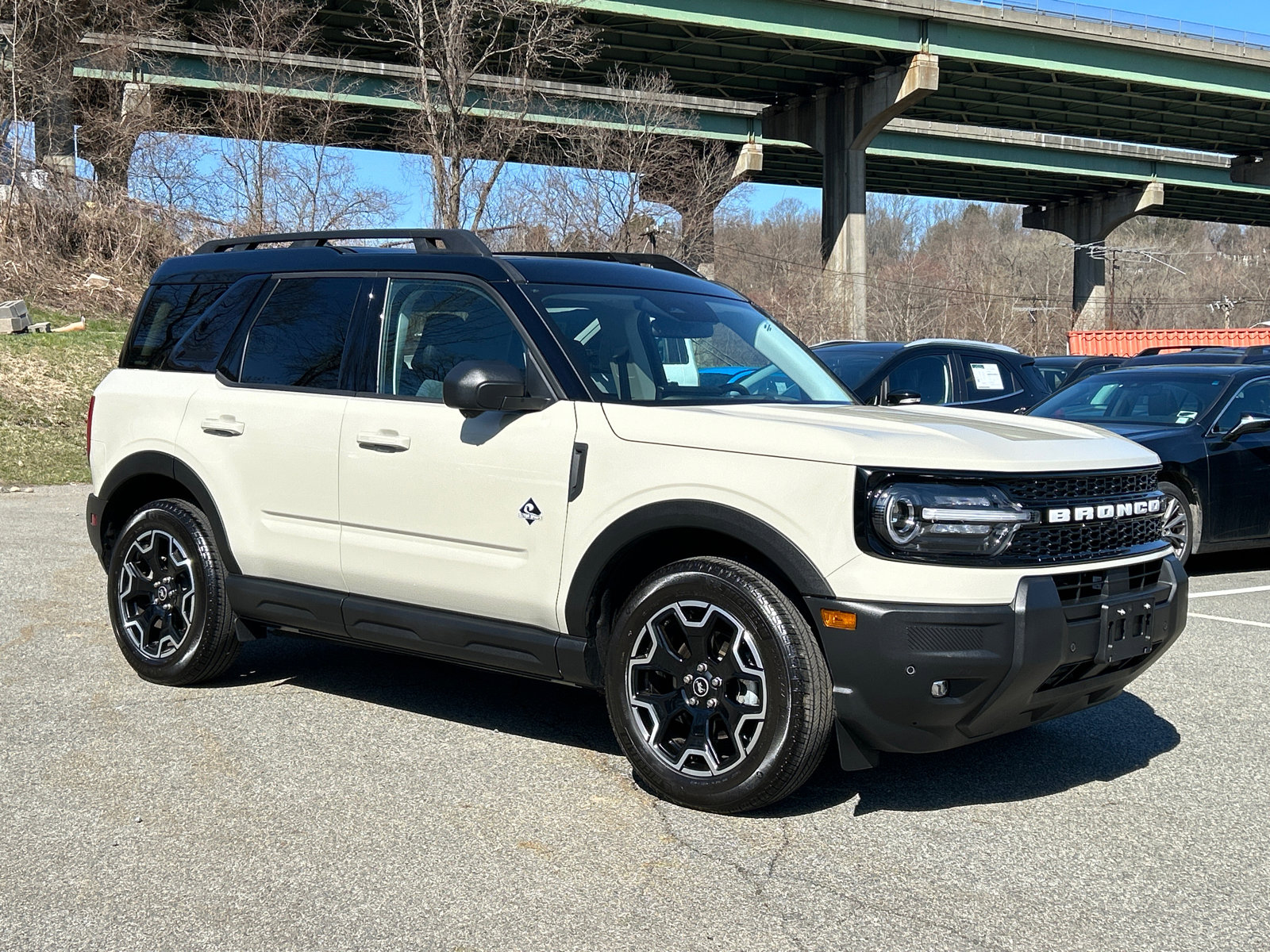 Used 2025 Ford Bronco Sport Outer Banks w/ Outer Banks Tech Package+ image 1