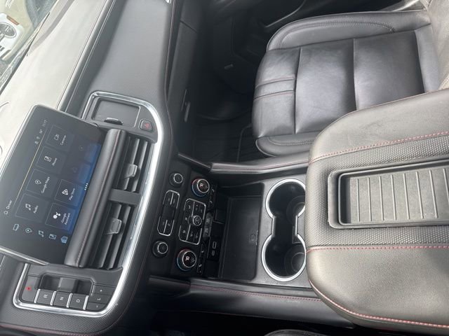 Used 2023 Chevrolet Suburban RST w/ Sport Performance Package image 30