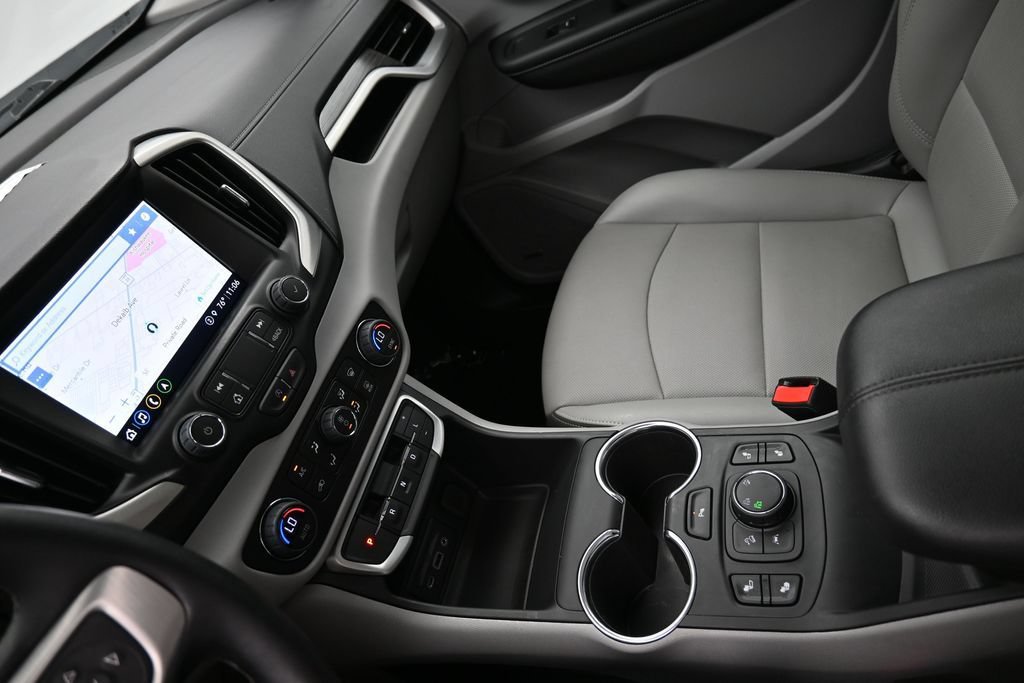 Used 2024 GMC Terrain SLT w/ Infotainment Package II AWD/4WD image 18