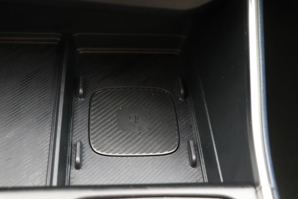 Used 2025 Kia Carnival EX FWD image 25