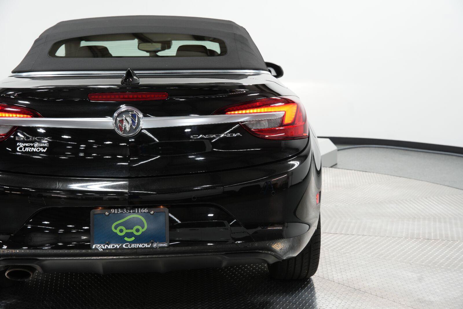 Certified 2018 Buick Cascada Premium FWD image 36