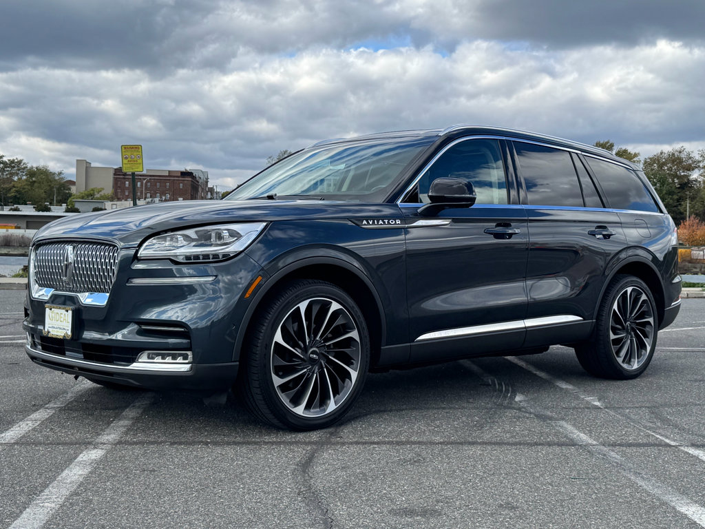 Used 2021 Lincoln Aviator Reserve w/ Equipment Group 202A image 3