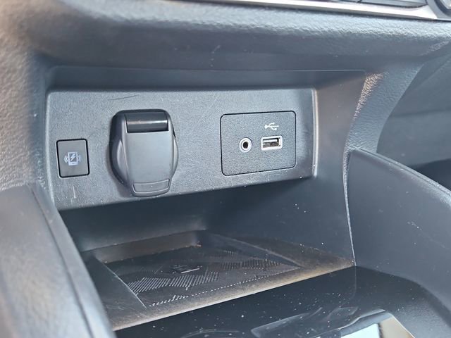 Used 2023 Nissan Versa SV FWD image 26